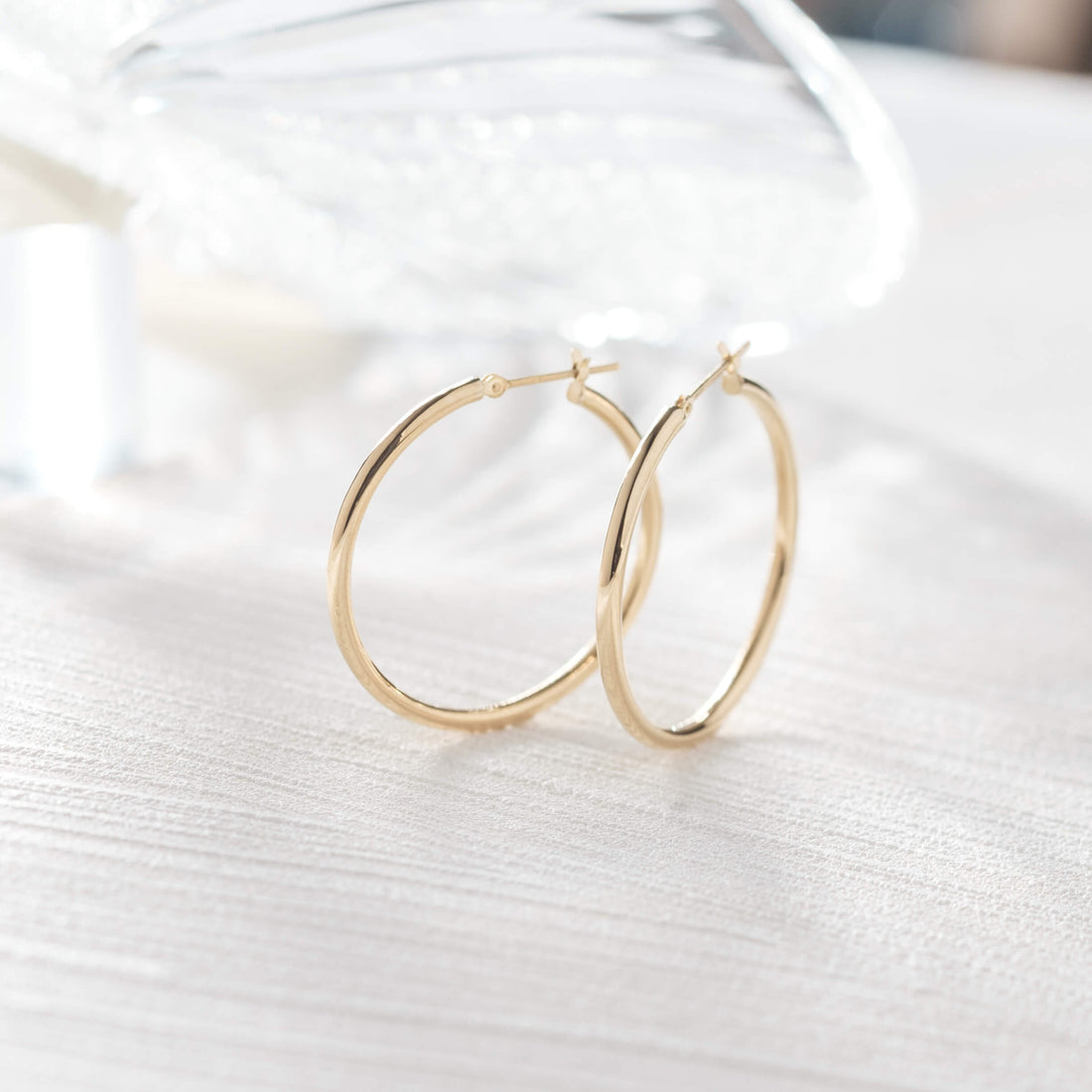 14K Yellow Gold Round Type Twisted Hoop Earrings, Diameter 28mm –  JewelryAffairs