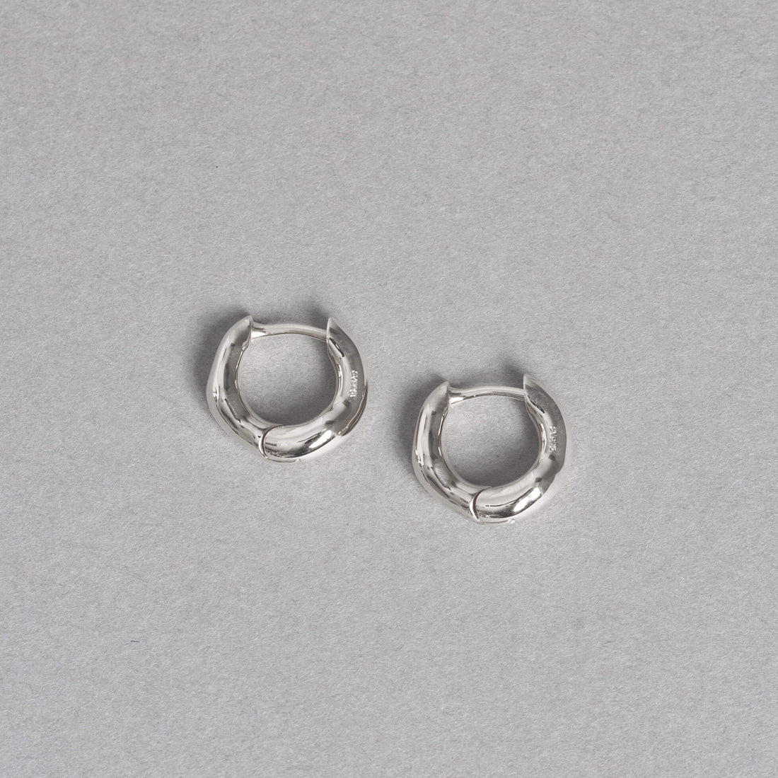 Silver Hoop Earrings｜44-1526-1527